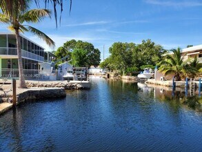 135 Peace Ave in Tavernier, FL - Building Photo - Building Photo
