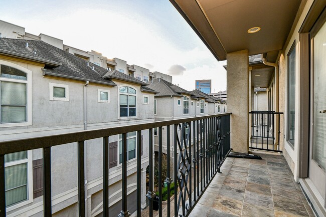 property at 6818 Staffordshire Blvd