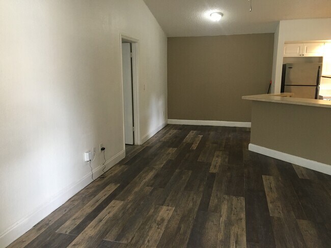 4512 Commander Dr in Orlando, FL - Building Photo - Building Photo