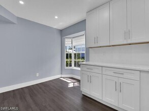 1200 Misty Pines Cir in Naples, FL - Building Photo - Building Photo