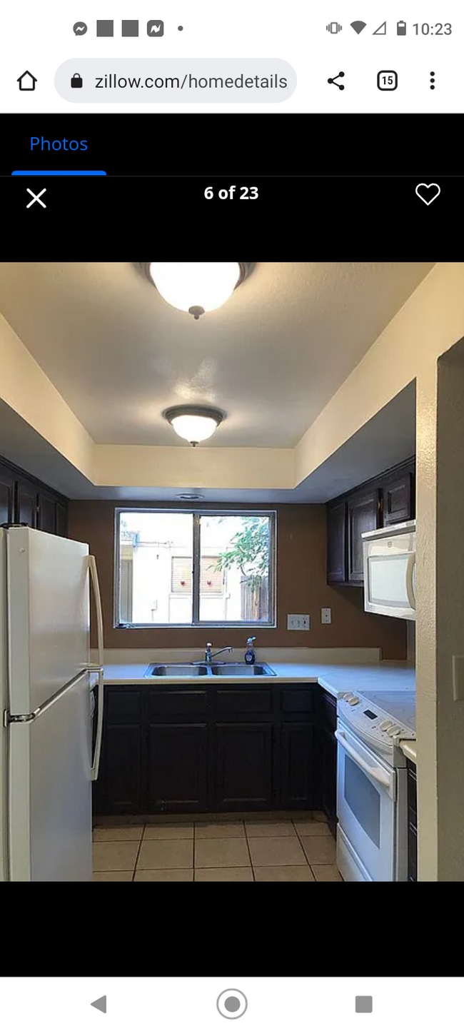 12445 N 21st Ave, Unit Larkspur gardens in Phoenix, AZ - Building Photo - Building Photo