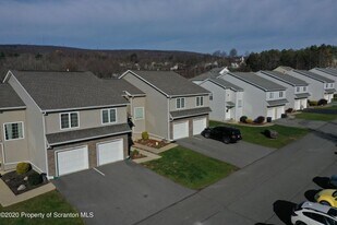 404 S Keyser Ave in Scranton, PA - Building Photo