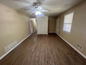 1961 Haviland Cir in Columbia, SC - Building Photo - Building Photo