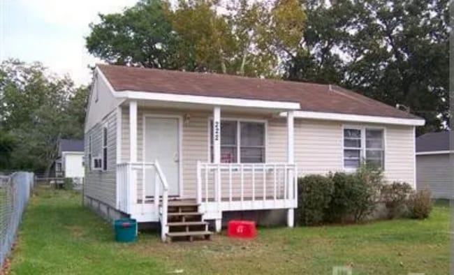 property at 222 N 31st St