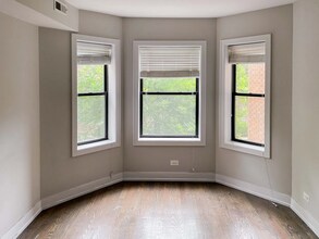 3818 N Sheffield Ave, Unit 2 in Chicago, IL - Foto de edificio - Building Photo