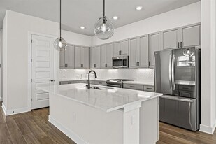 5806 Rangeland Rd in Austin, TX - Building Photo