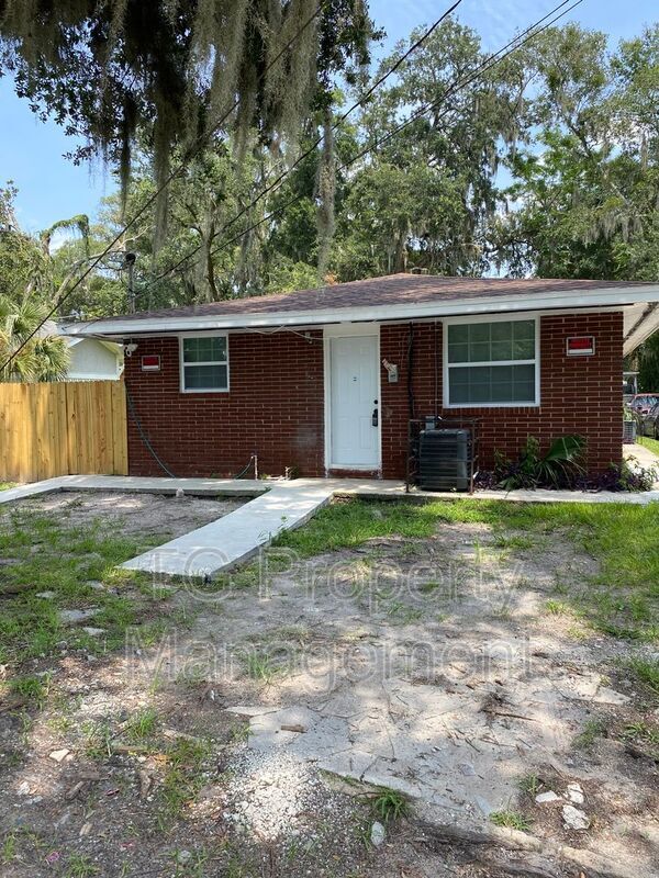 3315 Silver St in Jacksonville, FL - Building Photo - Building Photo