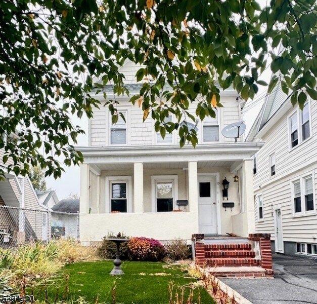 19 Mechanic St in Millburn, NJ - Building Photo