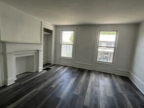 20 Livingston St, Unit 2 in Catskill, NY - Building Photo - Building Photo