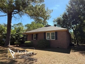 1702 W Lincoln Ave in Albany, GA - Building Photo - Building Photo