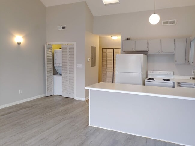 property at 510 Fairwood Lakes Dr
