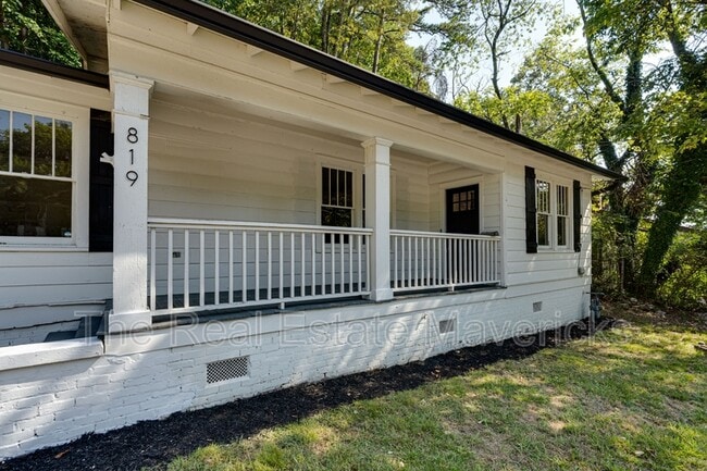 property at 819 Federal St