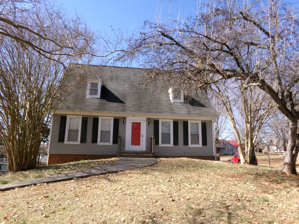 1775 Ralee Dr in Winston-Salem, NC - Building Photo