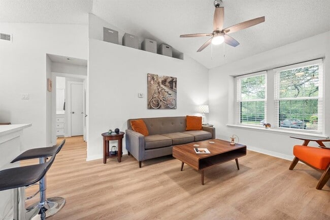 11821 Bittern Hollow in Austin, TX - Building Photo - Building Photo