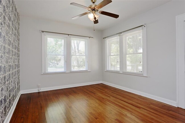1036 W Gardner St in Houston, TX - Building Photo - Building Photo