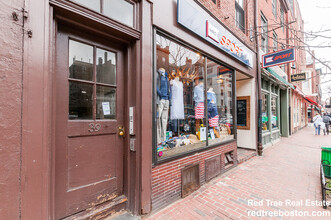 39 Charles St, Unit 3 in Boston, MA - Foto de edificio - Building Photo