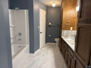 1006 Wood Cir in Madison, AL - Building Photo - Building Photo