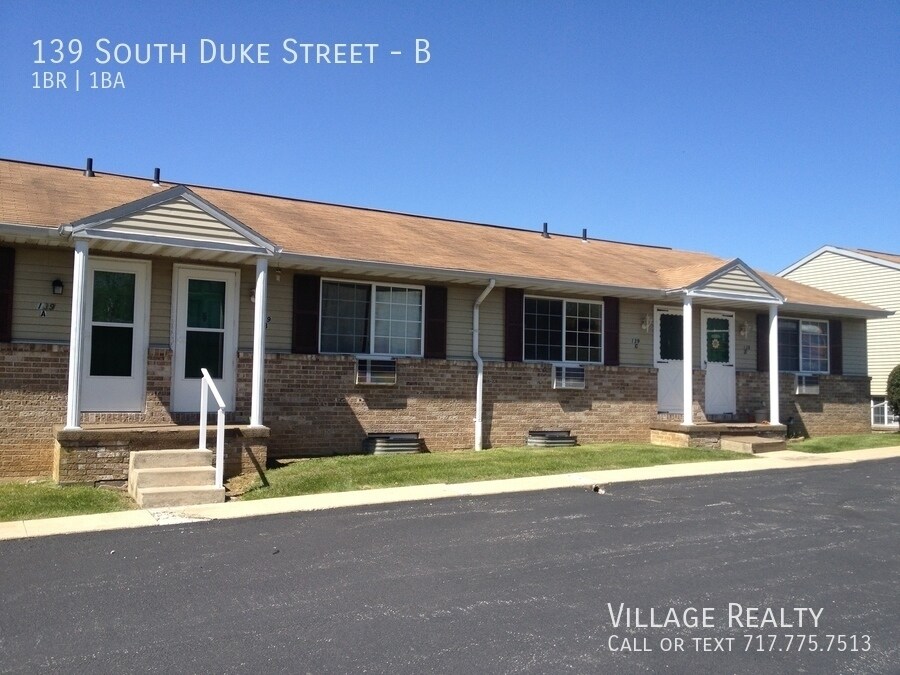 139 S Duke St in Dallastown, PA - Building Photo