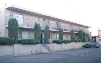 2436 Sutro St Apartments