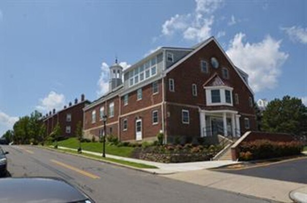 property at 6 Admirals Wy