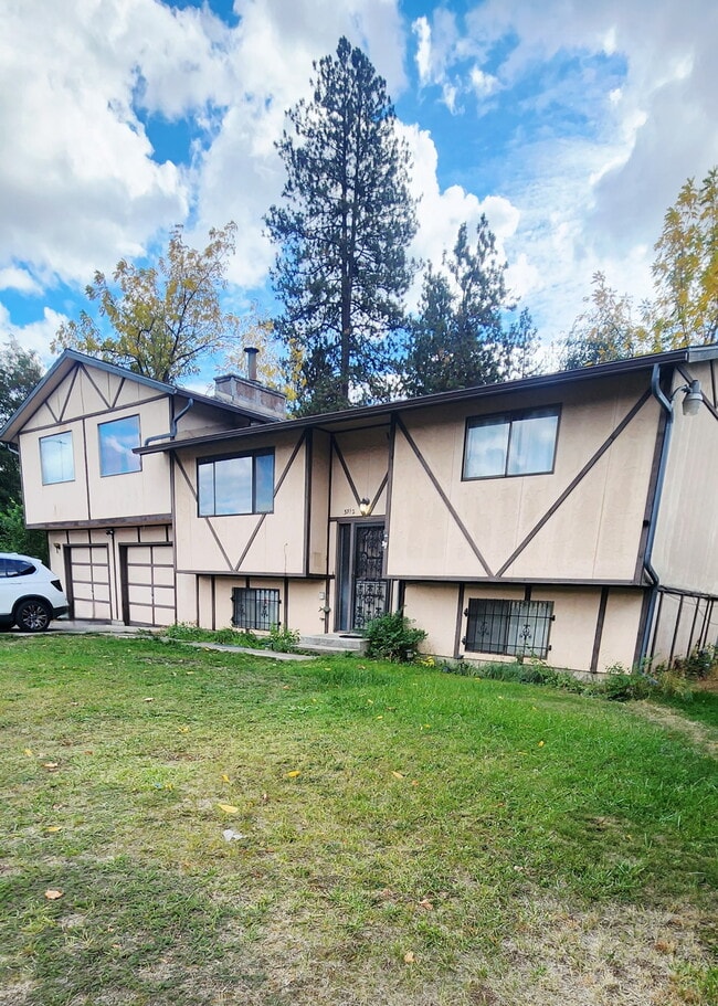 property at 3912 E Hartson Ave