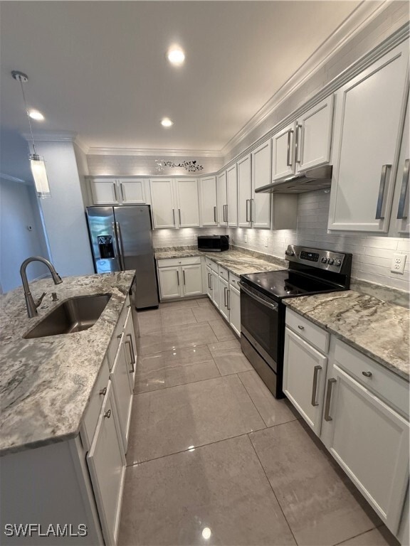 property at 9317 Woodhurst Dr
