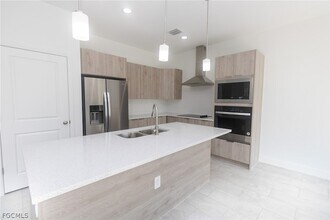 1253 Argosy Rd in La Belle, FL - Foto de edificio - Building Photo