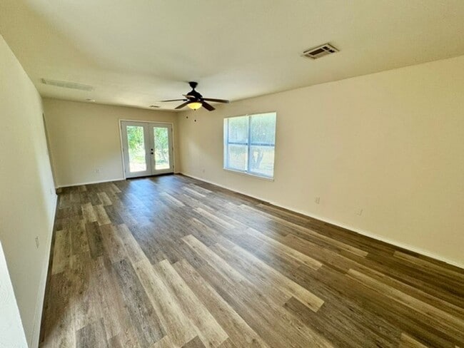 116 Cottonwood Dr in Yukon, OK - Building Photo - Building Photo