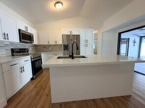 11361 SW 145th Ave in Miami, FL - Building Photo - Building Photo