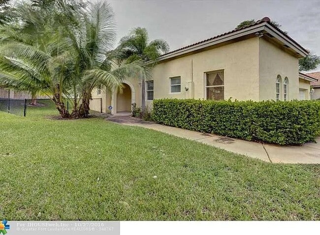 4427 NW 41st Pl