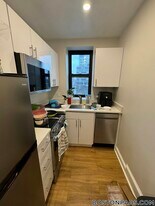 829 Beacon St, Unit 5B in Boston, MA - Building Photo