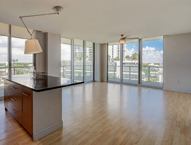 3451 NE 1st Ave, Unit M0904 in Miami, FL - Building Photo - Building Photo