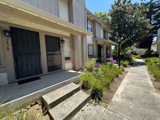 property at 2472 Baton Rouge Dr