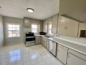 2209 28th St in Lubbock, TX - Building Photo - Building Photo