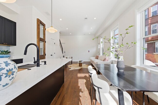 2926 W Oxford St in Philadelphia, PA - Building Photo - Building Photo