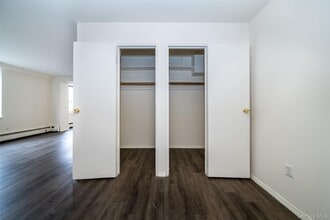 7 Lake St in White Plains, NY - Building Photo - Building Photo