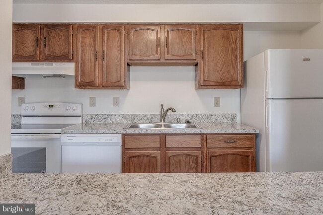 820 Heather Ridge Dr-Unit -21J in Frederick, MD - Building Photo - Building Photo