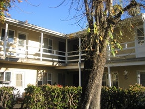 1915 Minoru Dr in Altadena, CA - Building Photo - Other