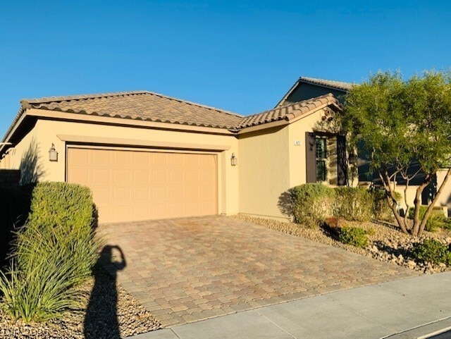 422 Port Reggio St in Las Vegas, NV - Building Photo - Building Photo