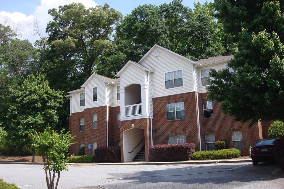 Fiddler's Green Apartments in Athens, GA - Building Photo