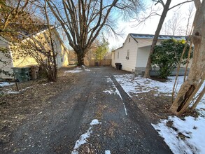 1321 Kirkman St in Greensboro, NC - Building Photo - Building Photo