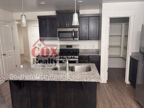 5946 Challenger Way in Saint George, UT - Building Photo - Building Photo