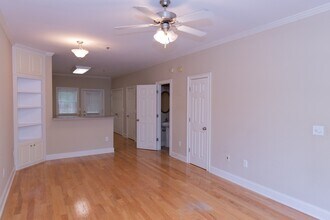 460 Barnett Shoals Rd in Athens, GA - Building Photo - Building Photo