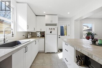 289 Strathearne Ave in Hamilton, ON - Building Photo - Building Photo