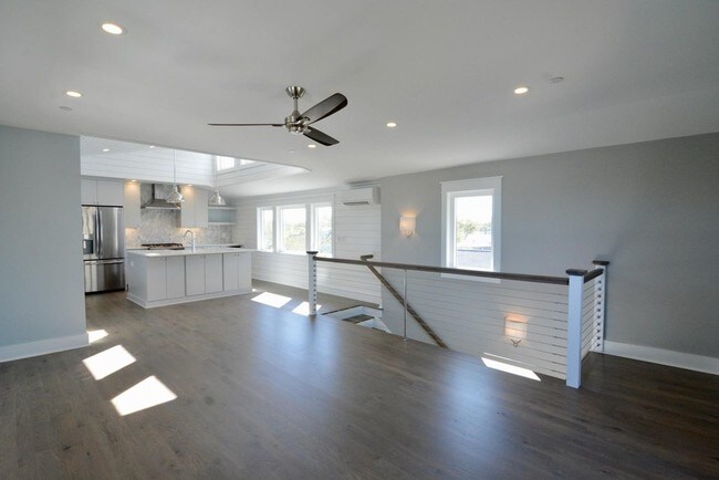 315 Ashley Ave-Unit -1 in Charleston, SC - Building Photo - Building Photo