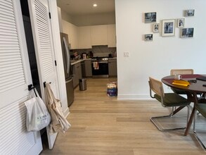 3823 N Ashland Ave, Unit 3821 in Chicago, IL - Building Photo - Building Photo