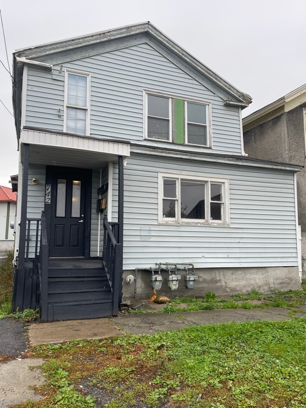 742 Jay St