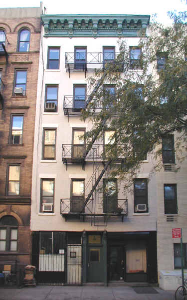 536 W 47th St in New York, NY - Building Photo - Building Photo