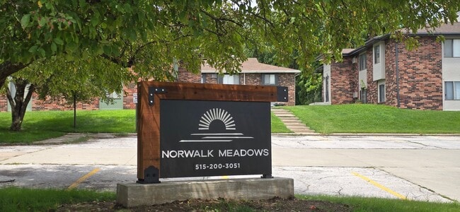 Norwalk Meadows in Norwalk, IA - Building Photo - Building Photo