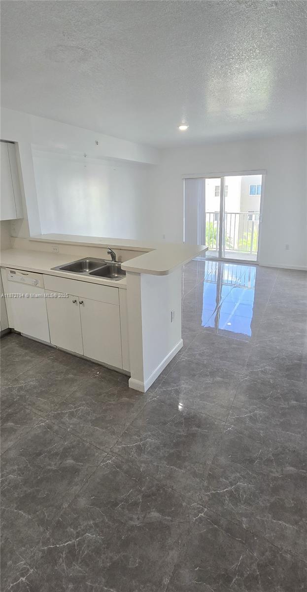 11040 SW 196th St in Miami, FL - Building Photo - Building Photo
